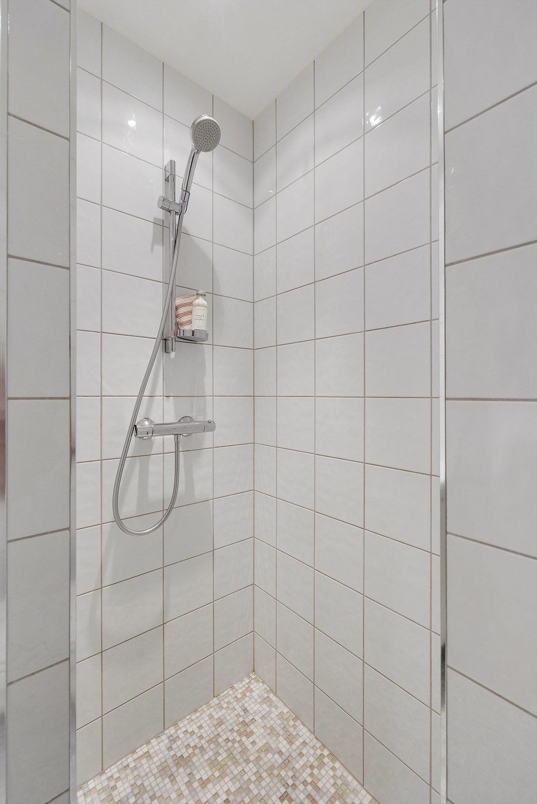 Dusjnisje. Galleribilde