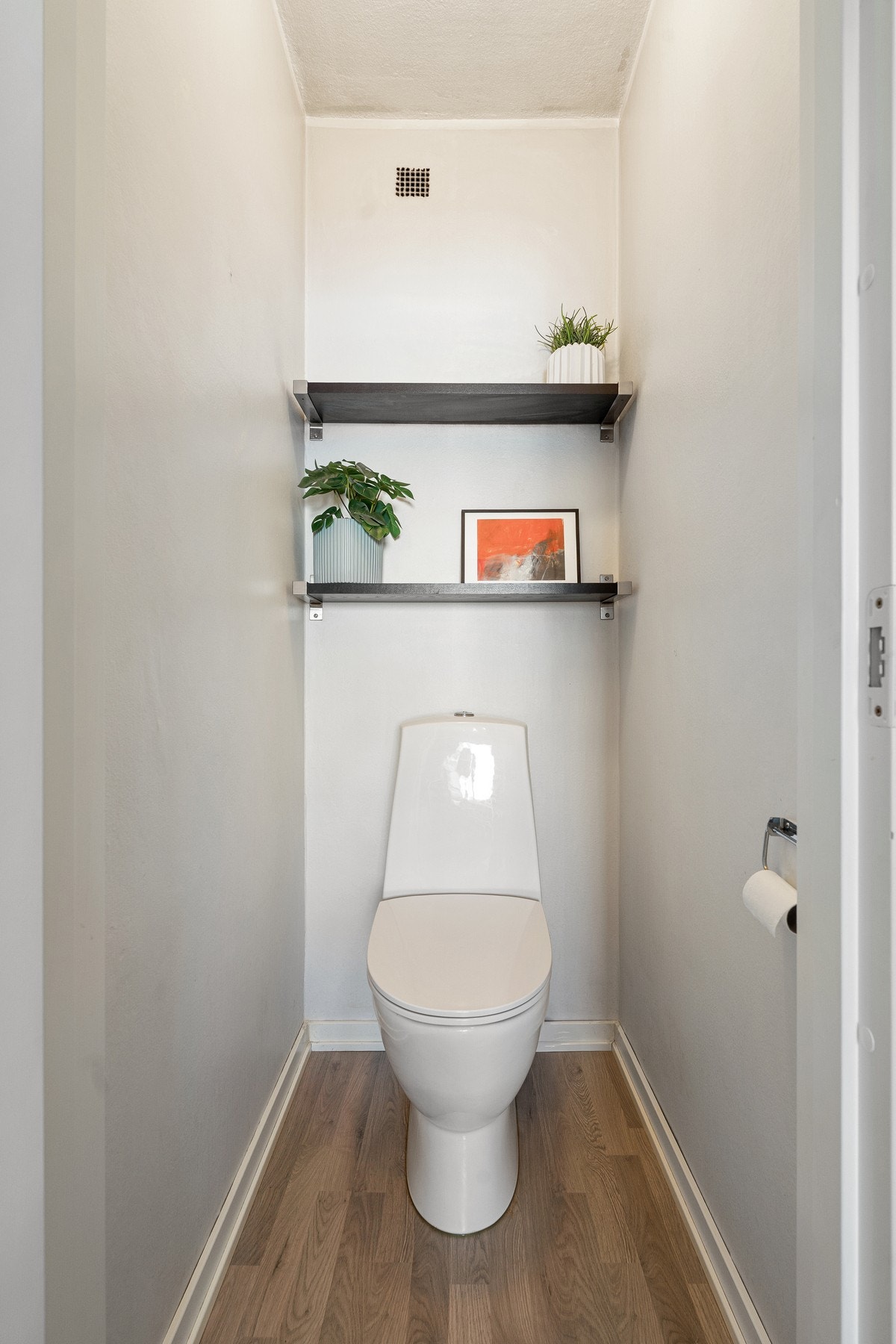 Adskilt toalett Galleribilde