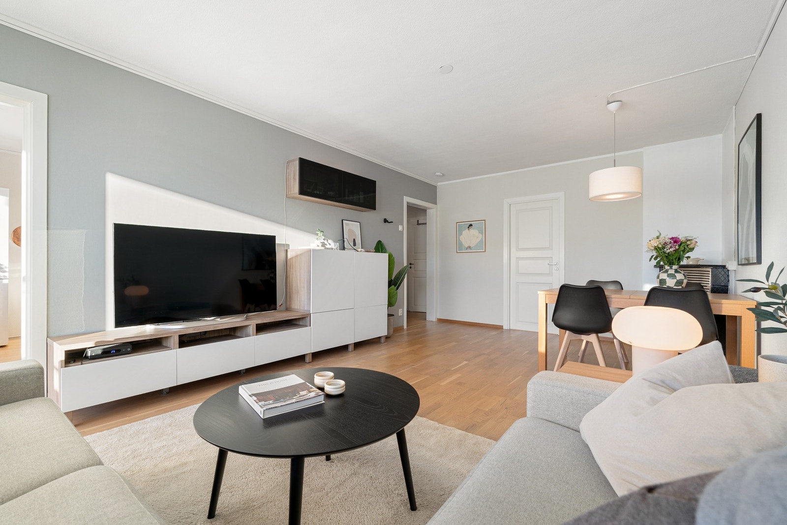 Den gode planløsningen gjør det enkelt for å møblere etter eget ønske Galleribilde