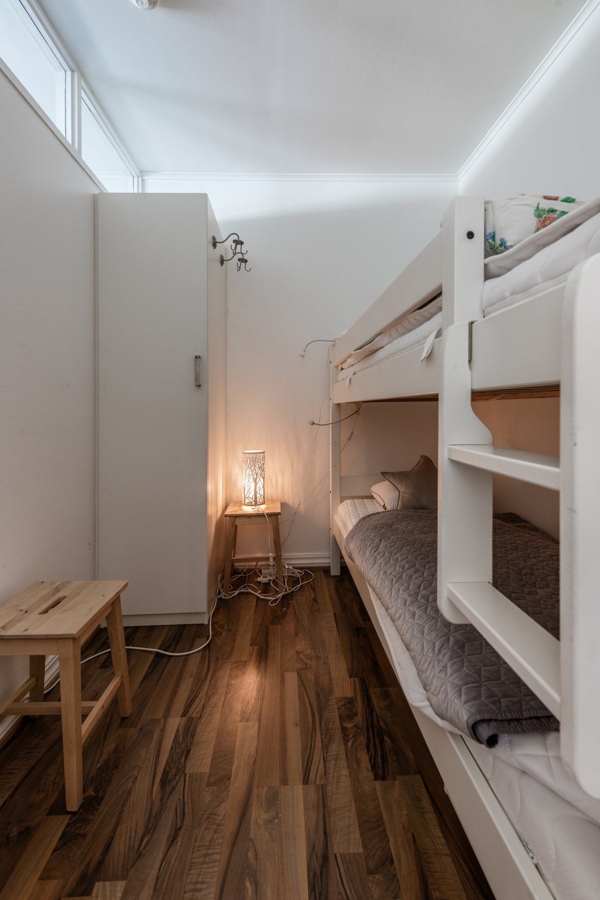 Sovealkove med dobbeltseng. Galleribilde