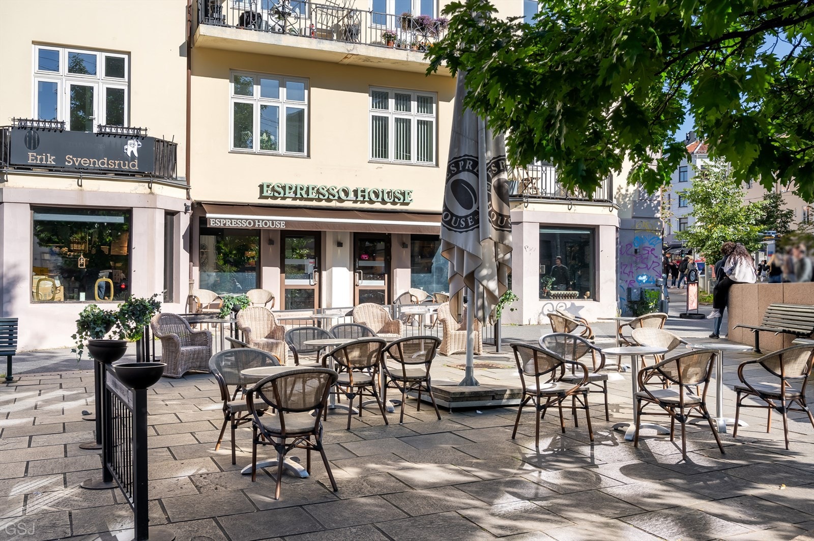 Espresso House og kaffebrenneriet er kun et par minutter unna leiligheten. Galleribilde