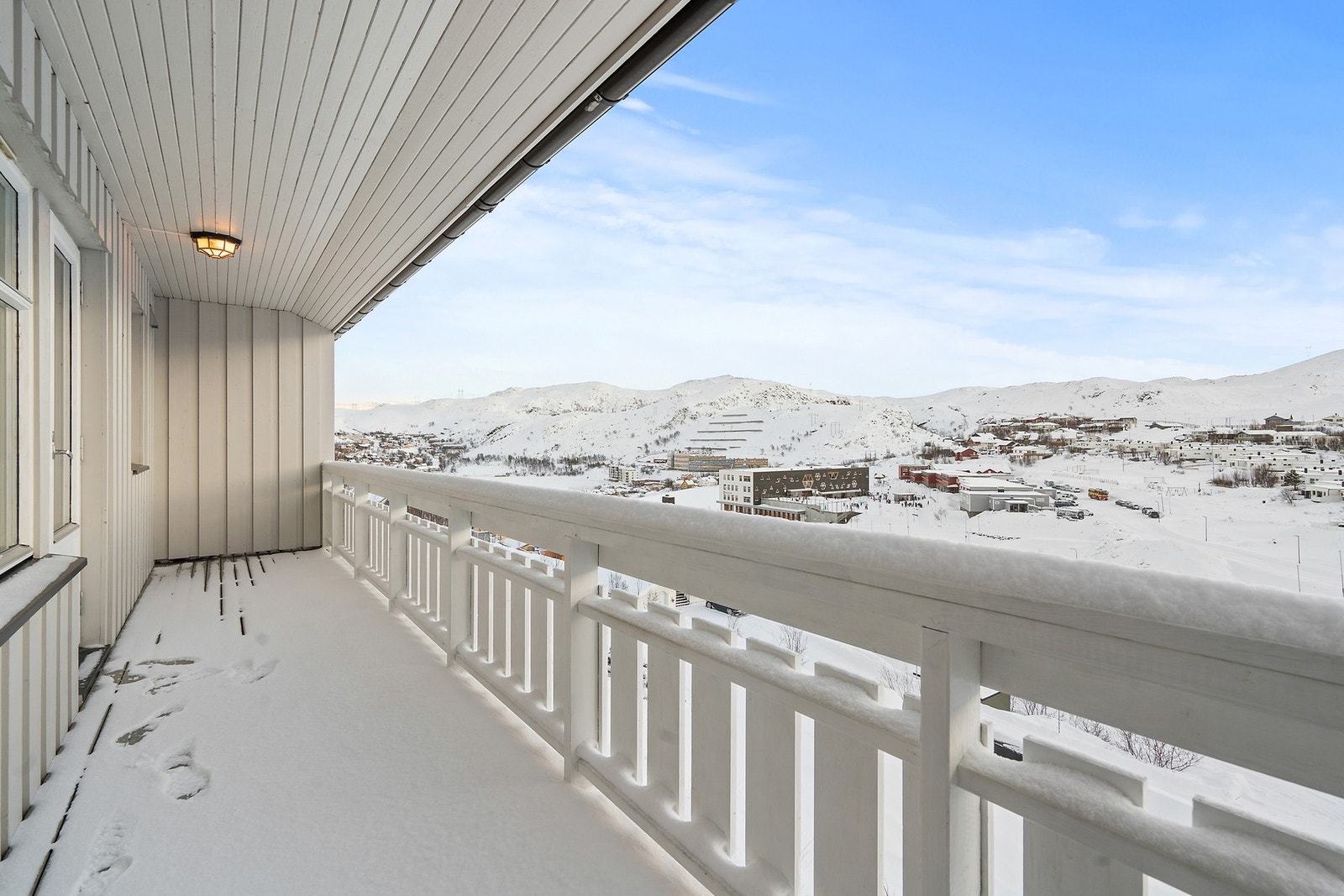 Flott utsikt fra overbygget balkong Galleribilde