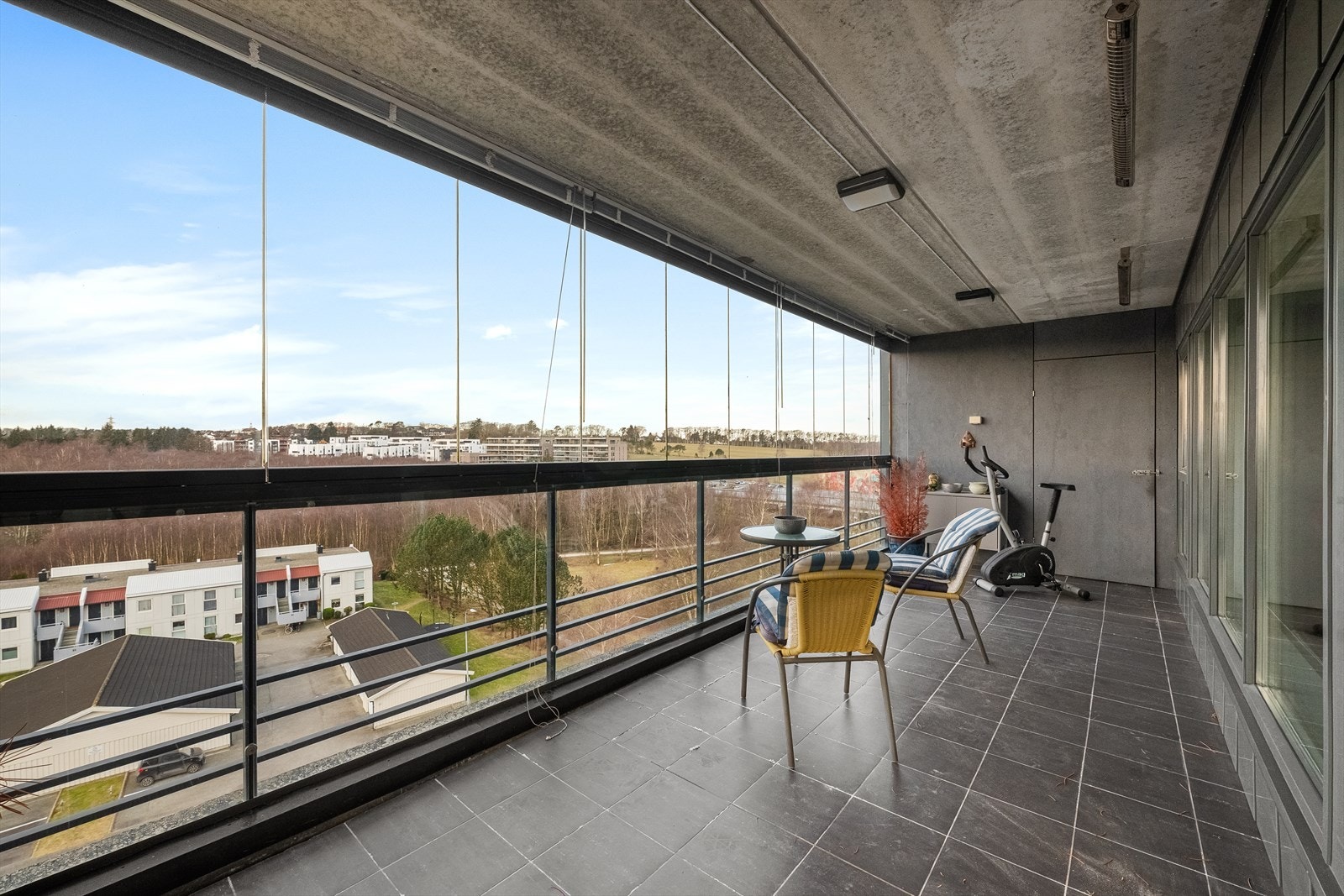 Praktisk ekstrabod på veranda Galleribilde