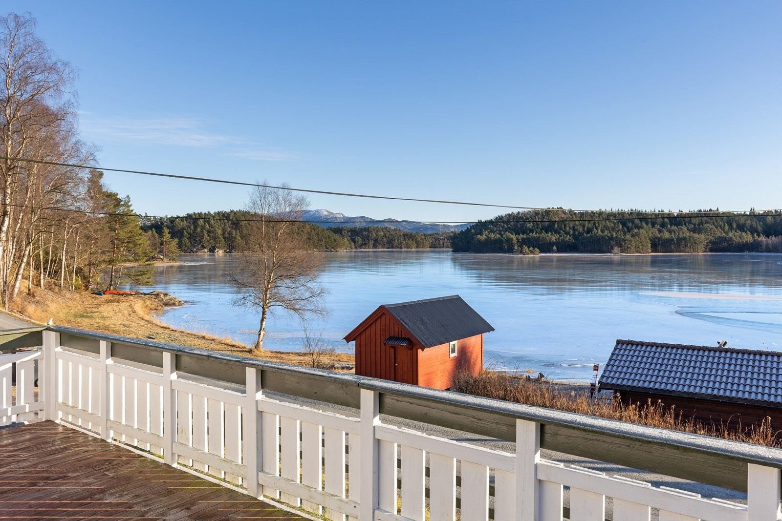 Herlig utsikt over "Storavatnet." Galleribilde