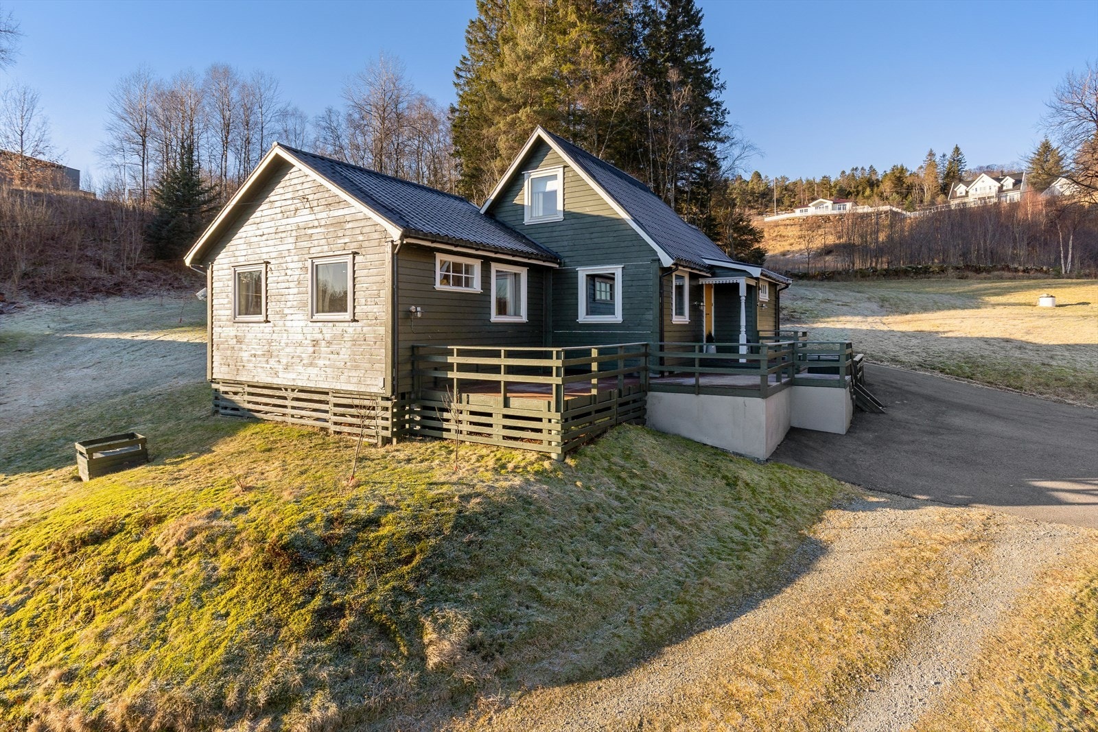 Askelandsvegen nr. 26 Galleribilde