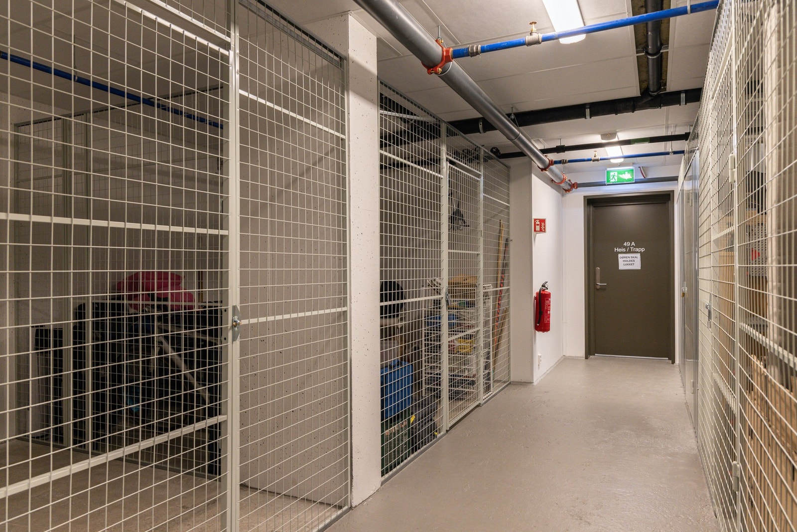 Det følger med en kjellerbod på hele 14 kvm. Galleribilde