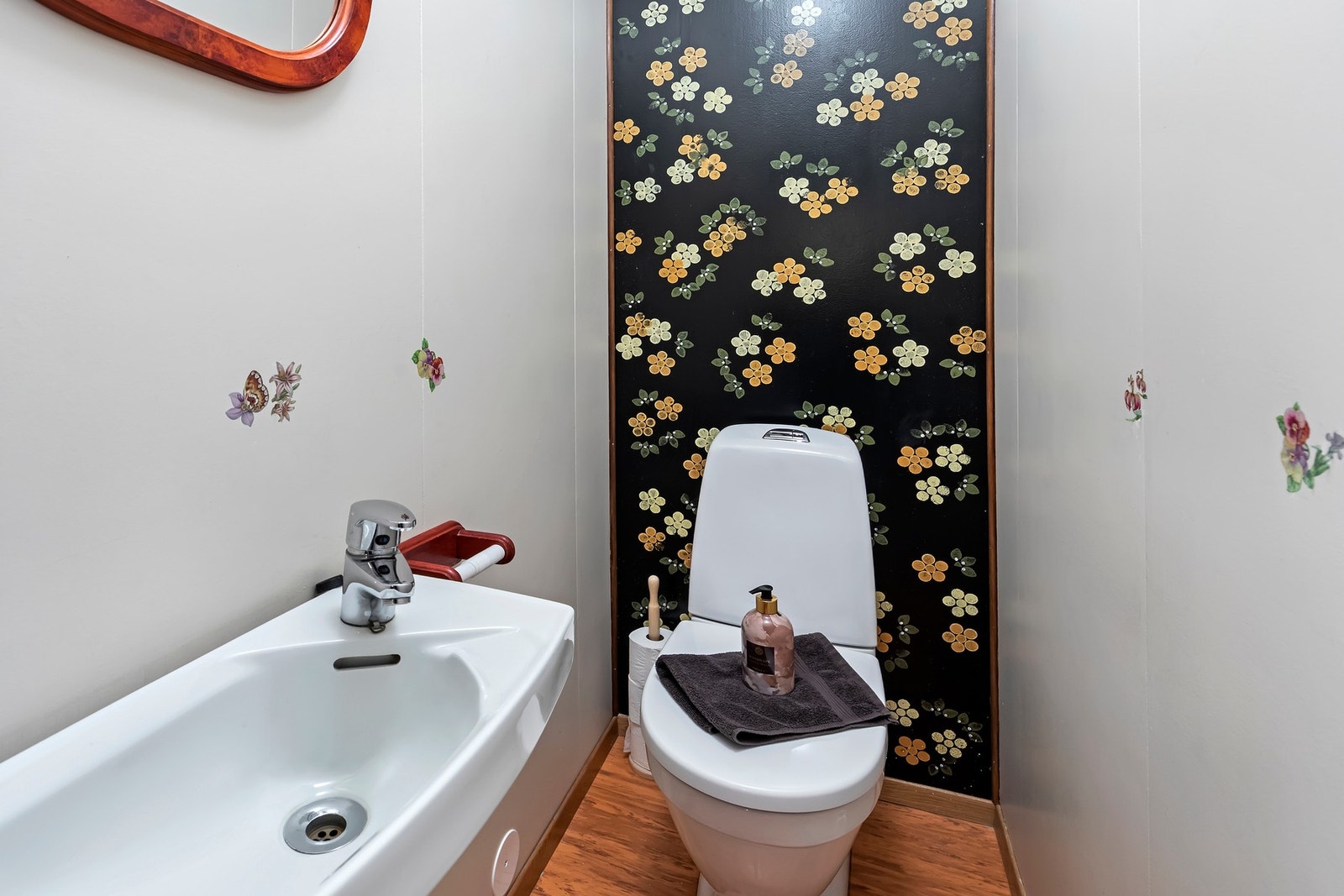 Toalettrom i hovedetasje Galleribilde