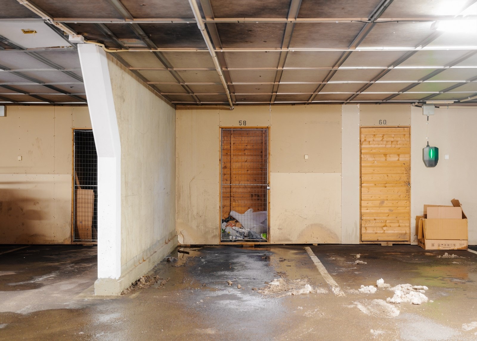 Leiligheten disponerer garasjeplass, og tilhørende praktisk bod i kjeller Galleribilde