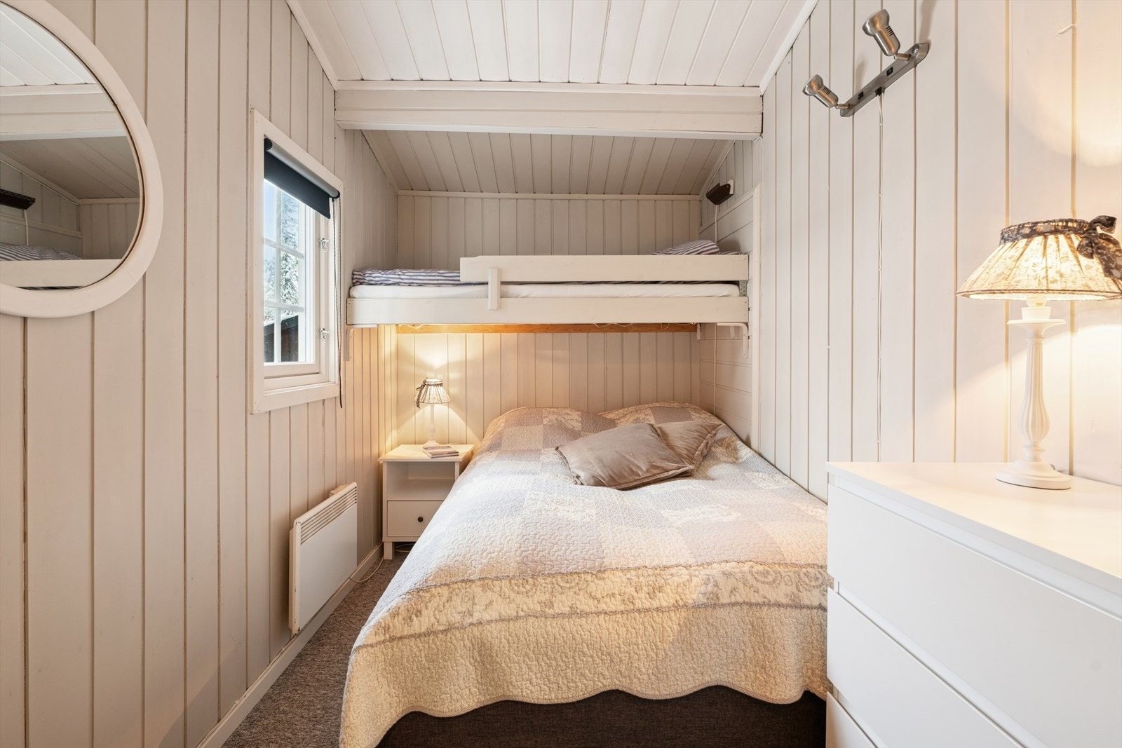 Soverom 2. Lyst og delikat med soveplass til 3. Galleribilde