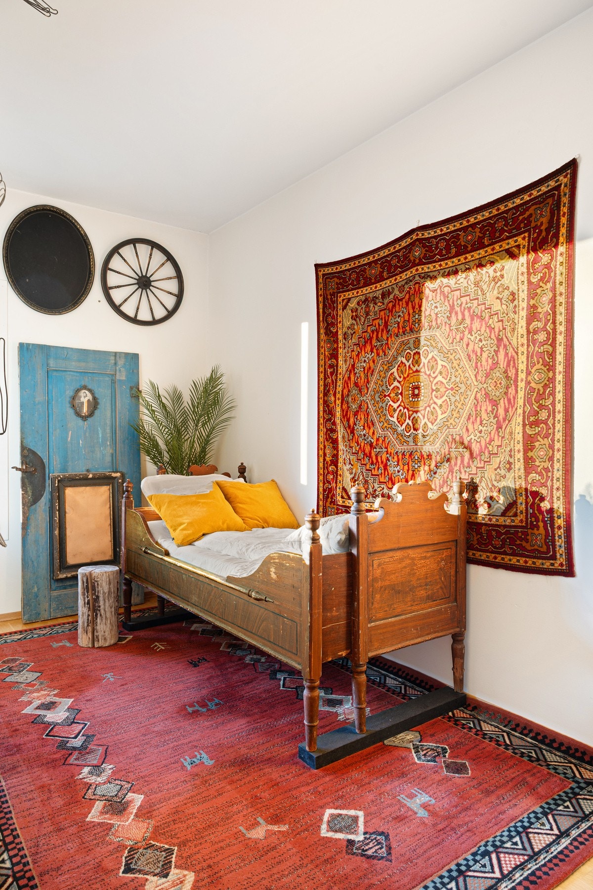 Stort vindu som sørger for godt lysinnslipp. Galleribilde