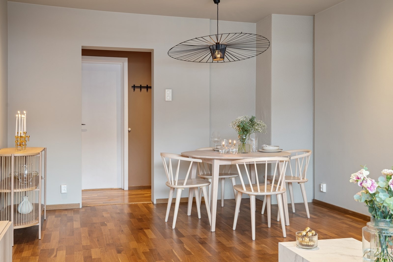 Her kan venner og familie samles rundt bordet til et bedre måltid sammen. Galleribilde