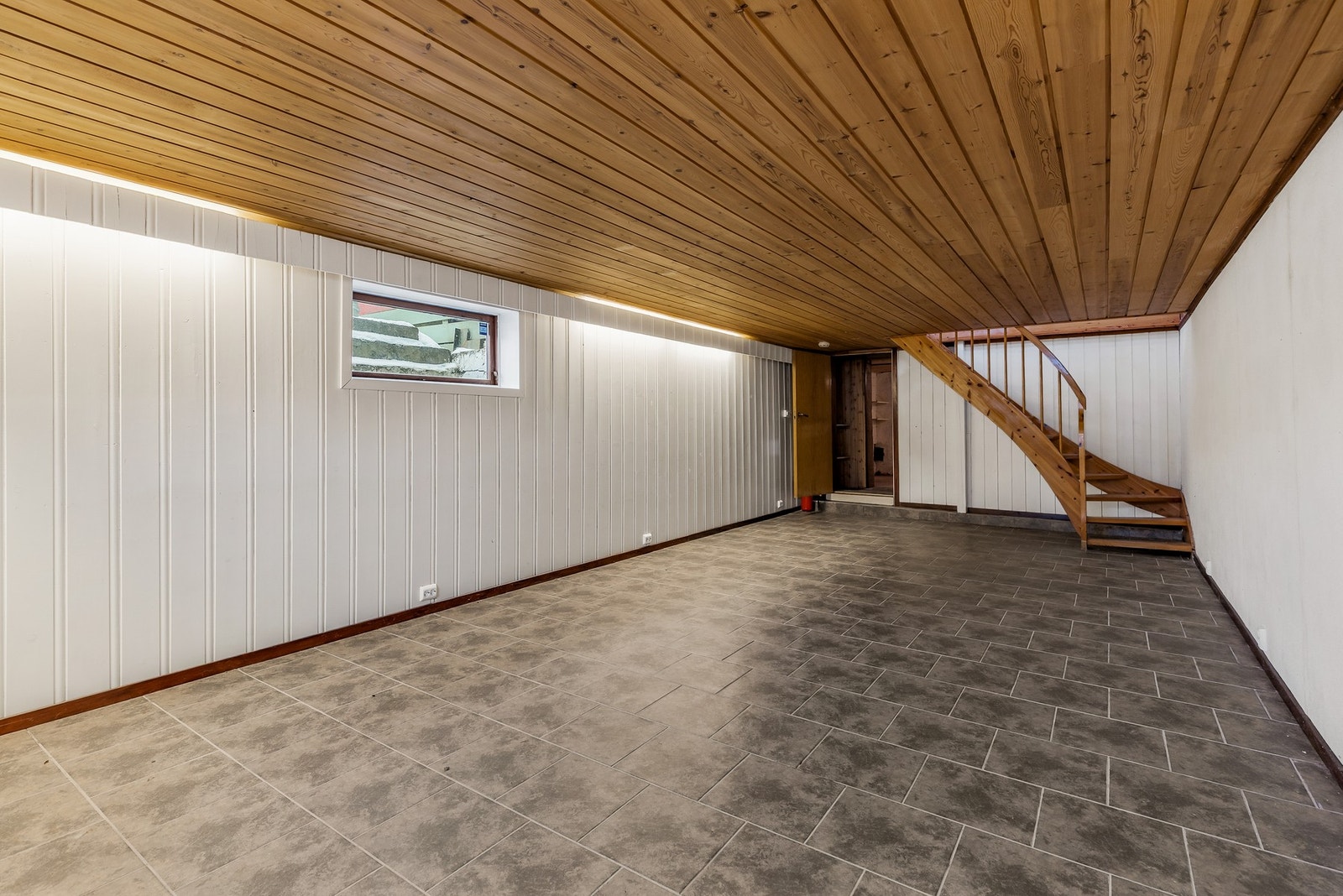 Kjellerstue (ikke godkjent) Galleribilde