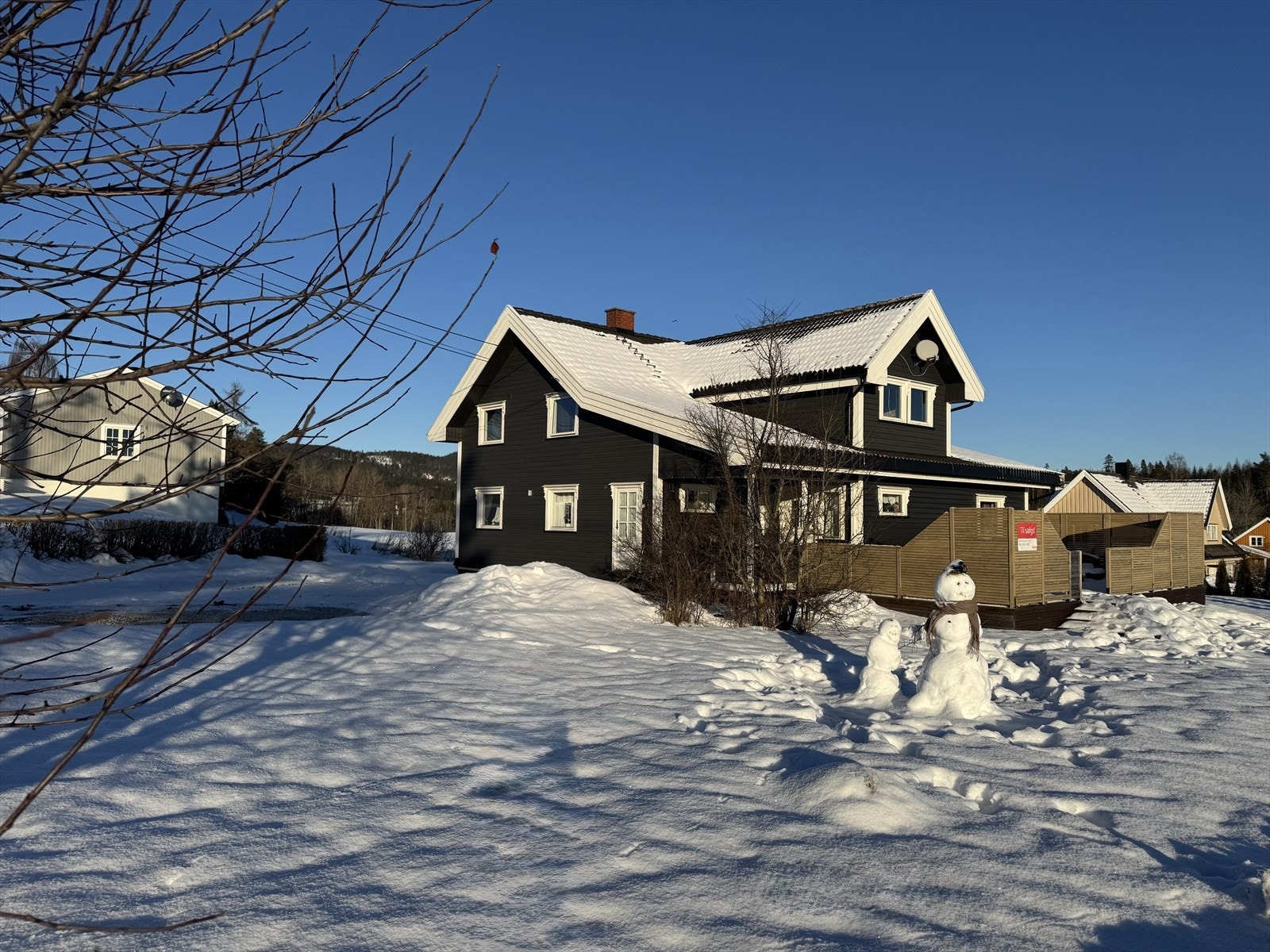 En innholdsrik og sjarmerende enebolig med landlig beliggenhet. Galleribilde