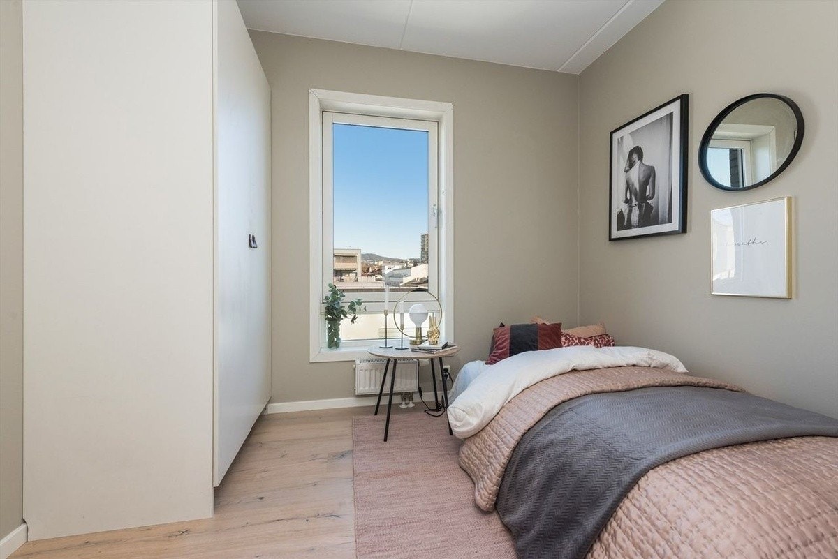 Soverom 2 Ledig 10 000 Nok, Galleribilde