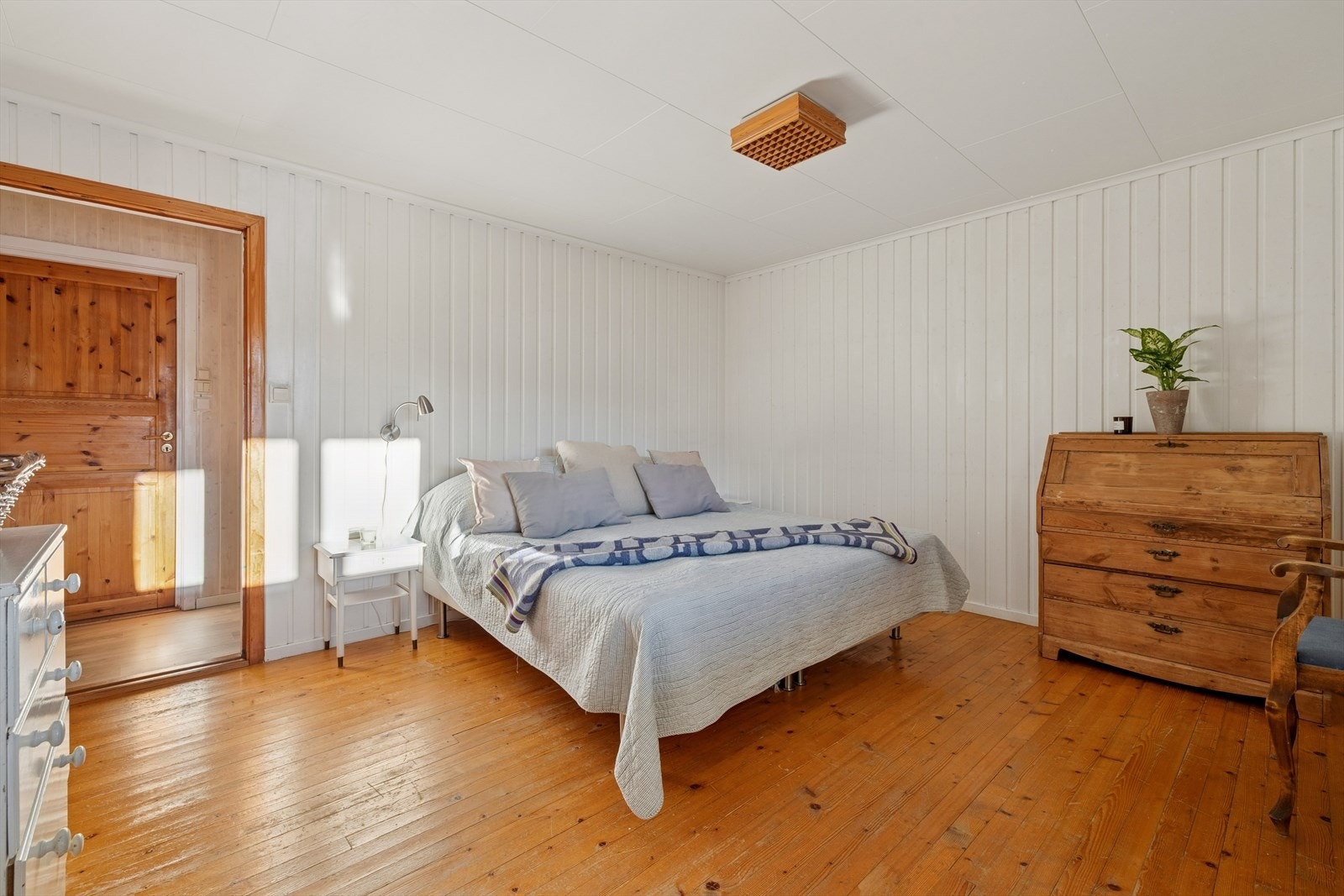 Koselig soverom for ro og en god natts søvn. Galleribilde