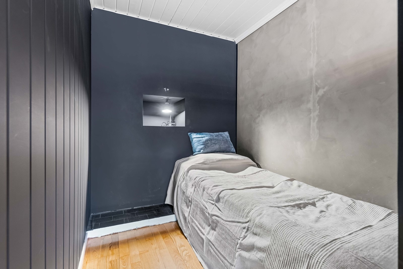 Sovealkove i underetasje. Galleribilde