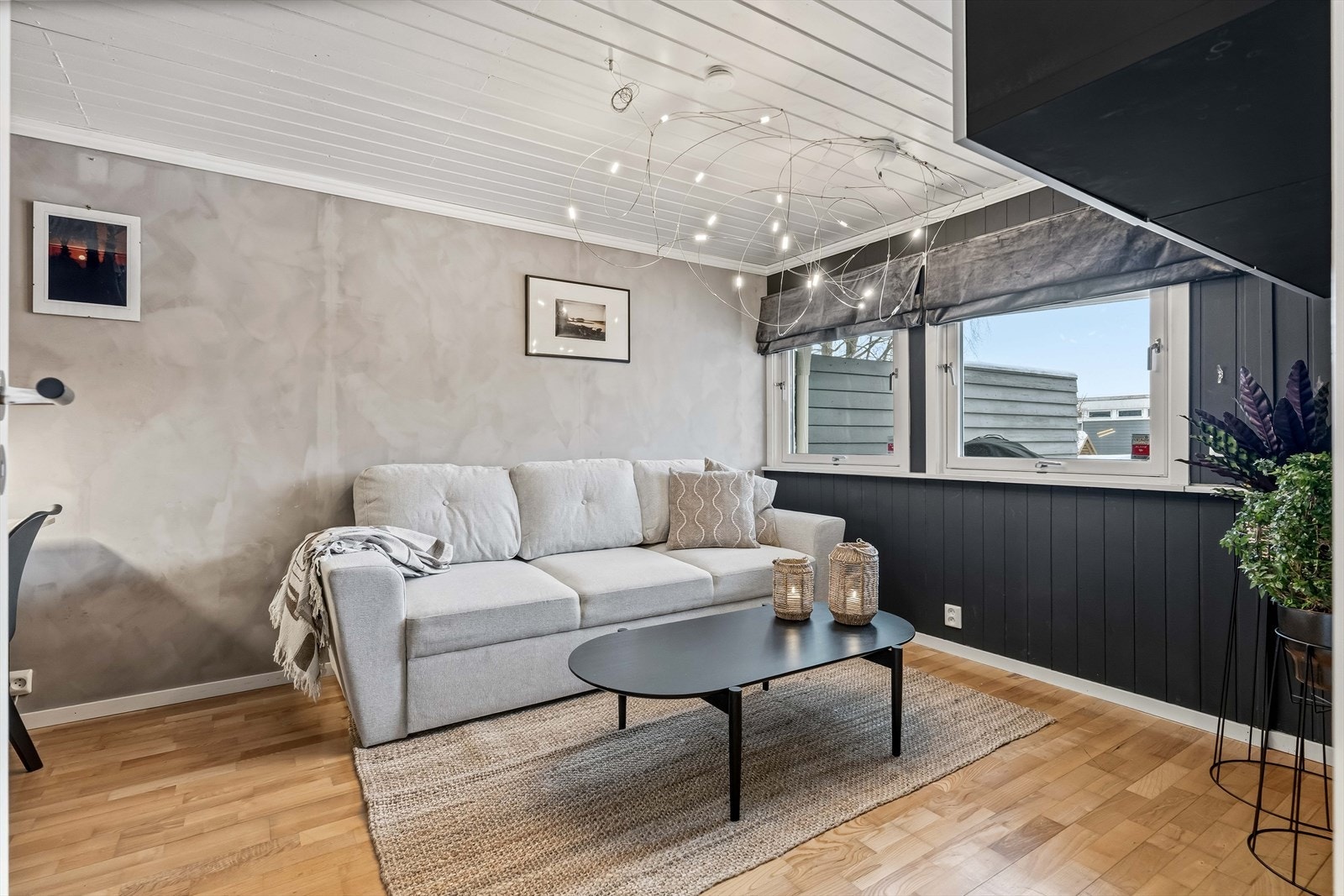 Kjellerstue/soverom i underetasje. Galleribilde