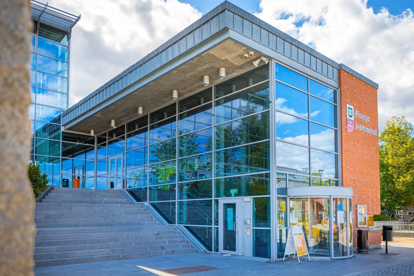 Fra boligen er det kort gangavstand til Askerhallen og Risenga idrettsanlegg med et mylder av fritidstilbud både for store og små. Galleribilde