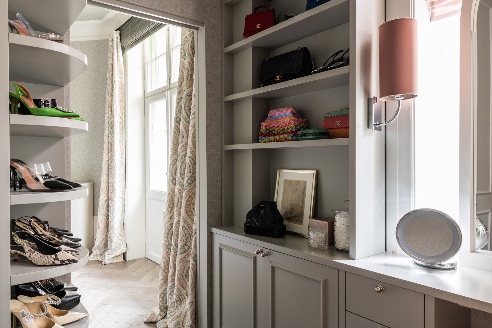 Omkledningsrom/walk-in garderobe. Galleribilde