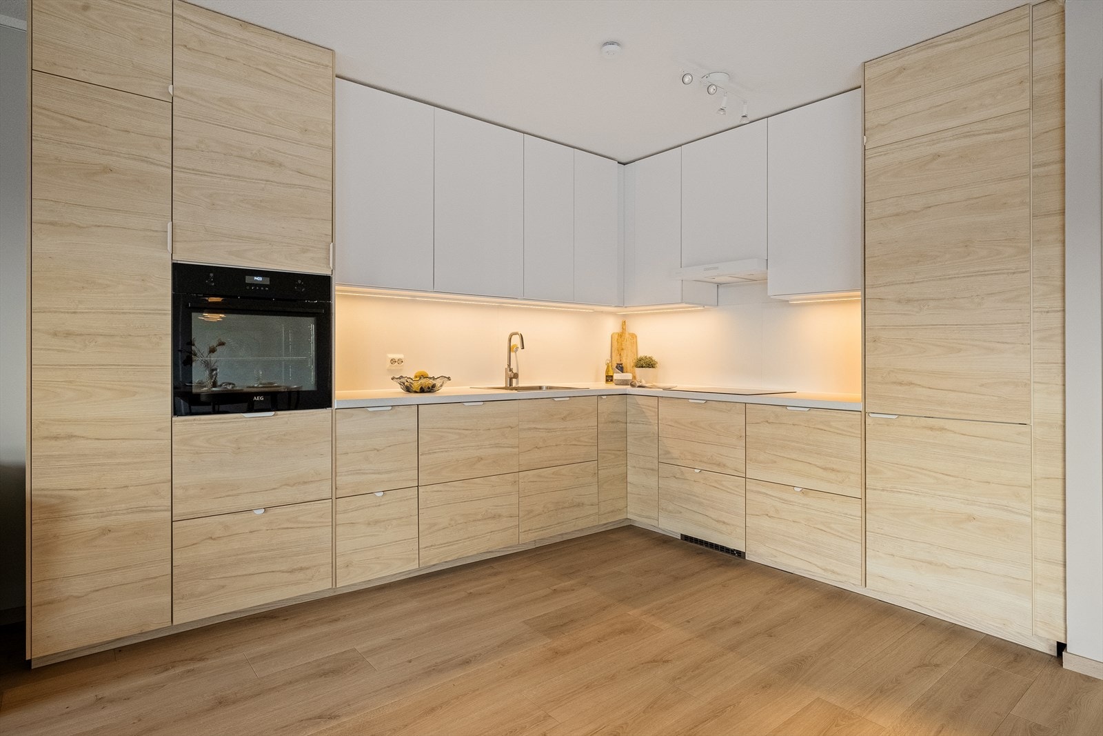 Her har man rikelig med skapplass Galleribilde