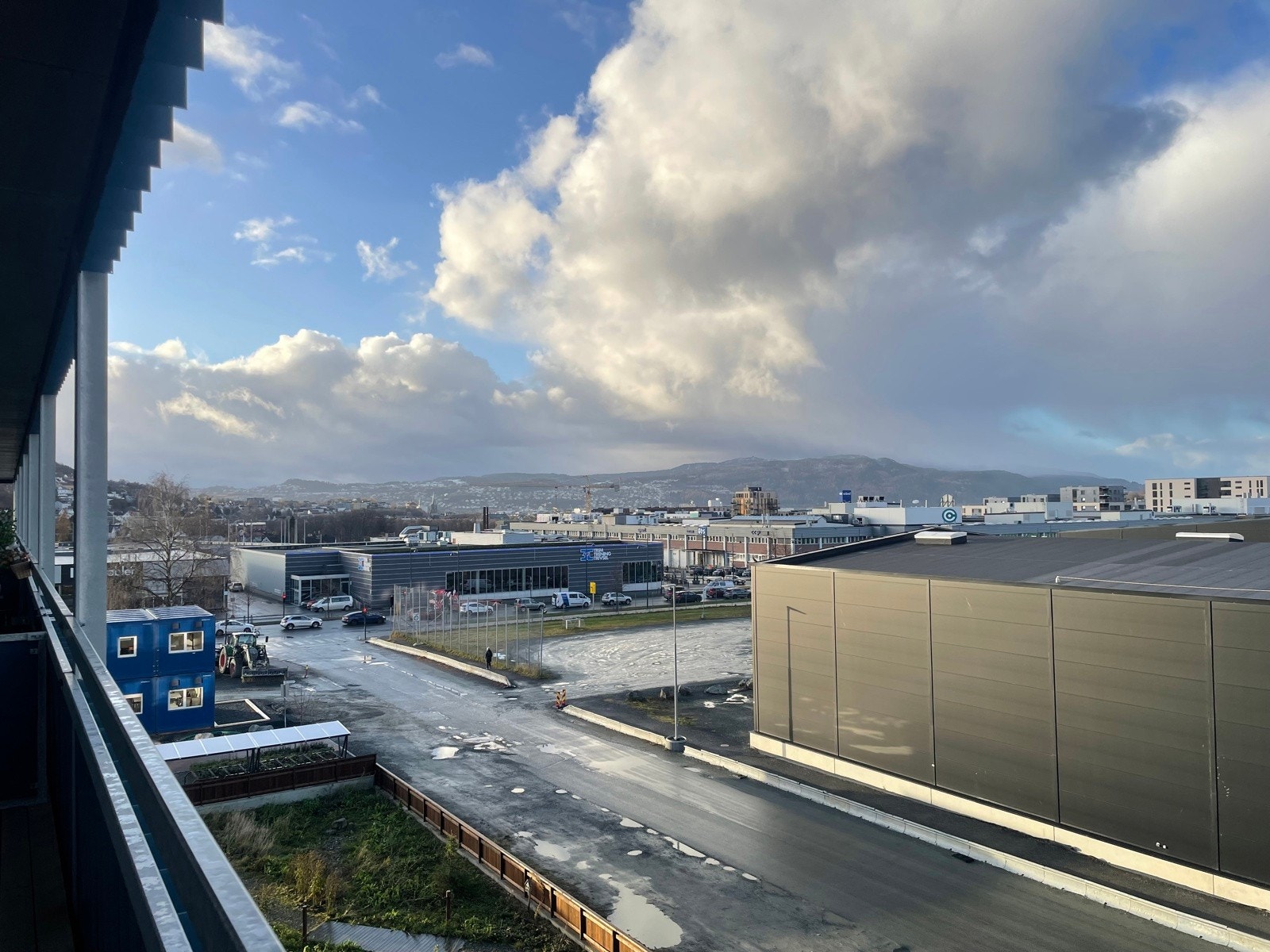 Utsikt fra balkong Galleribilde