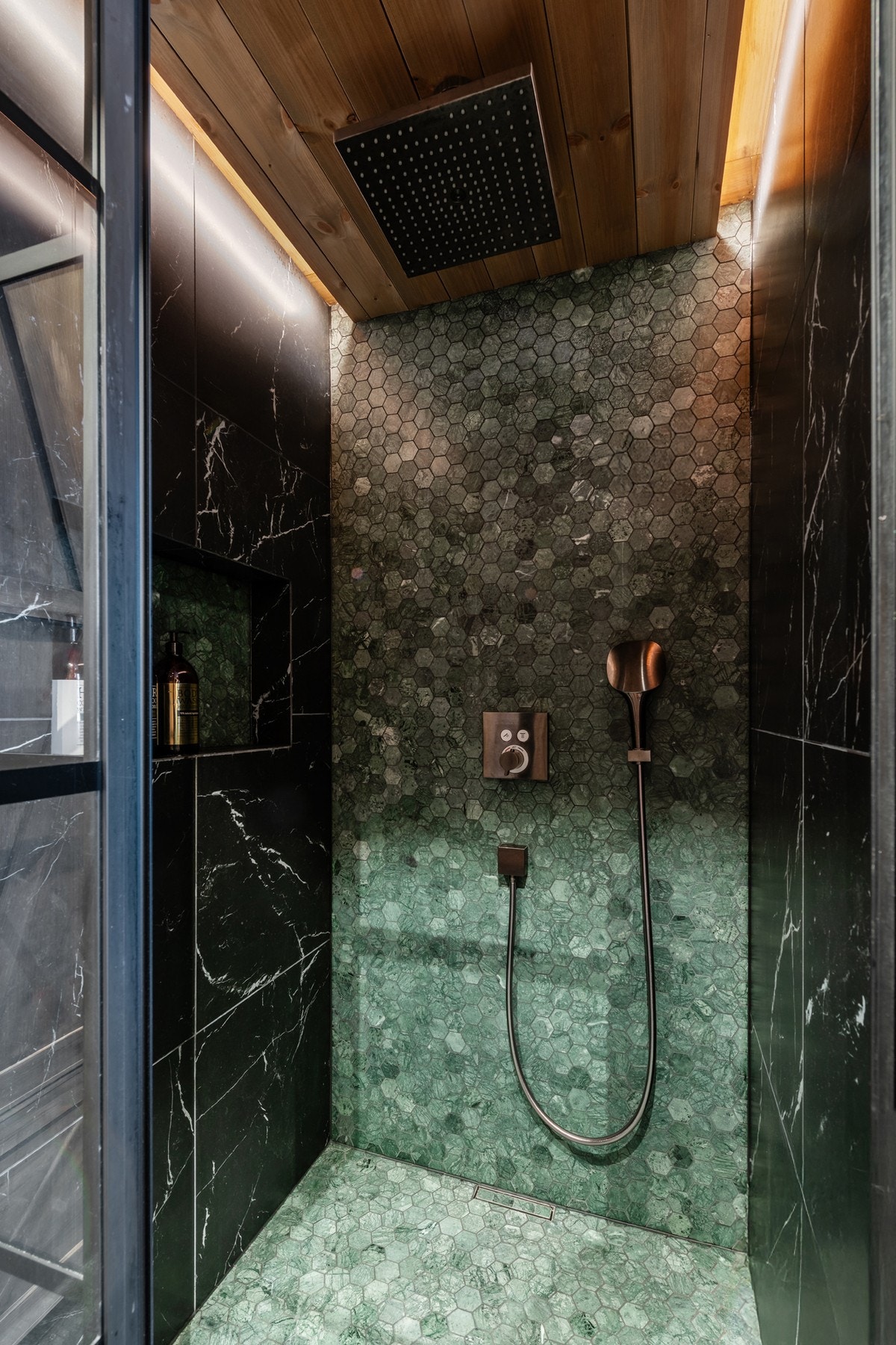 Stor, deili regndusj + hånddusj Galleribilde