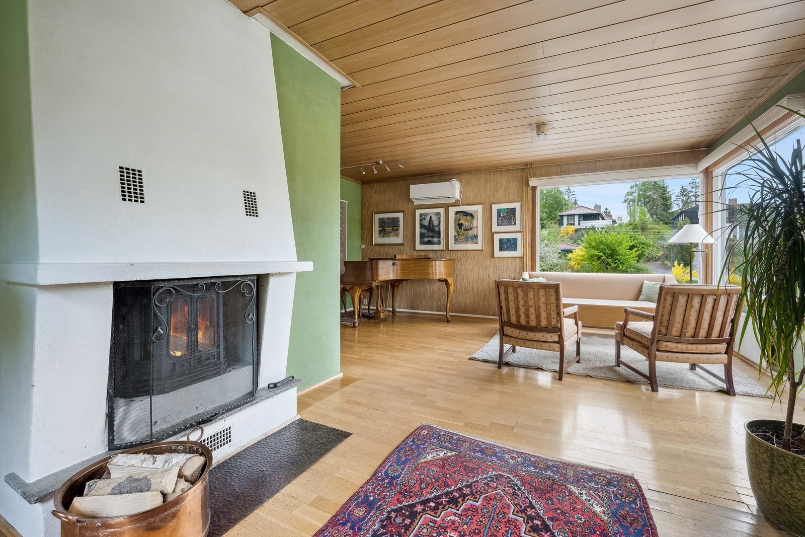 Peis med innsats for hygge og varme Galleribilde