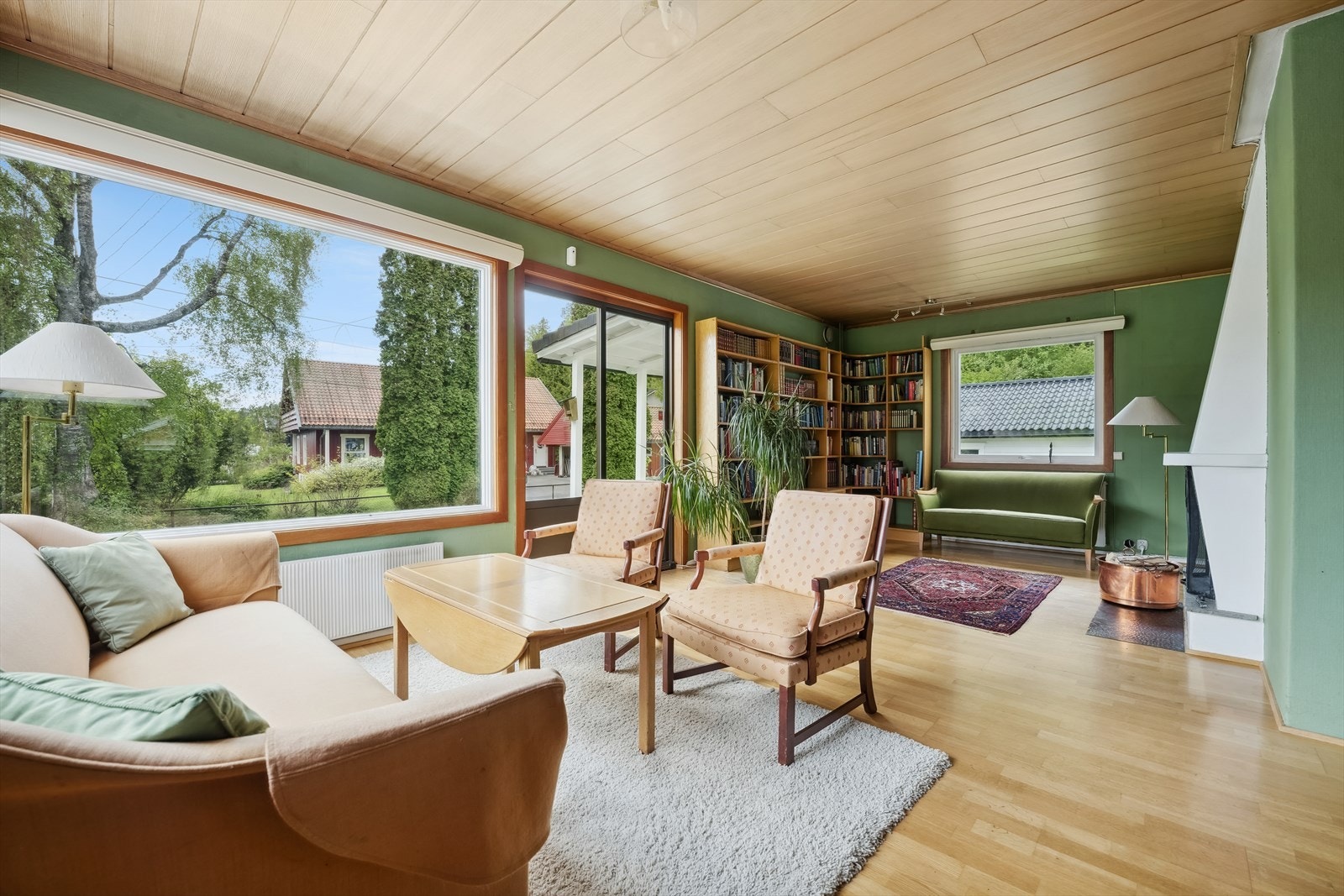 Fra dagligstuen har du adkomst ut til terrasse med overbygget del Galleribilde