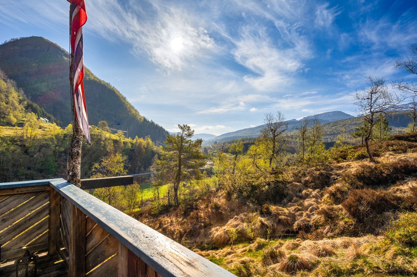 Det er kun 12 min. til Dale og til Voss er det ca. 50 min. Galleribilde