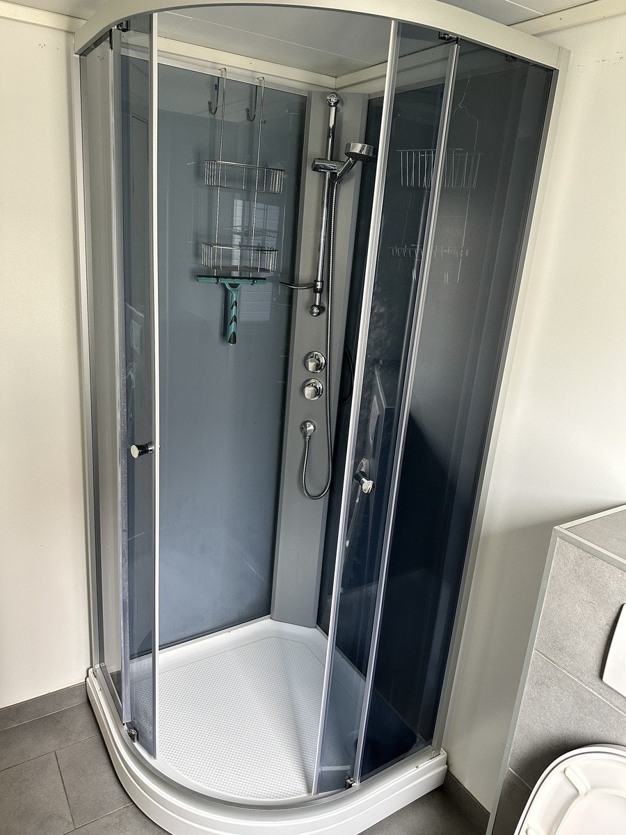 Bad Leilighet 1. etasje Galleribilde