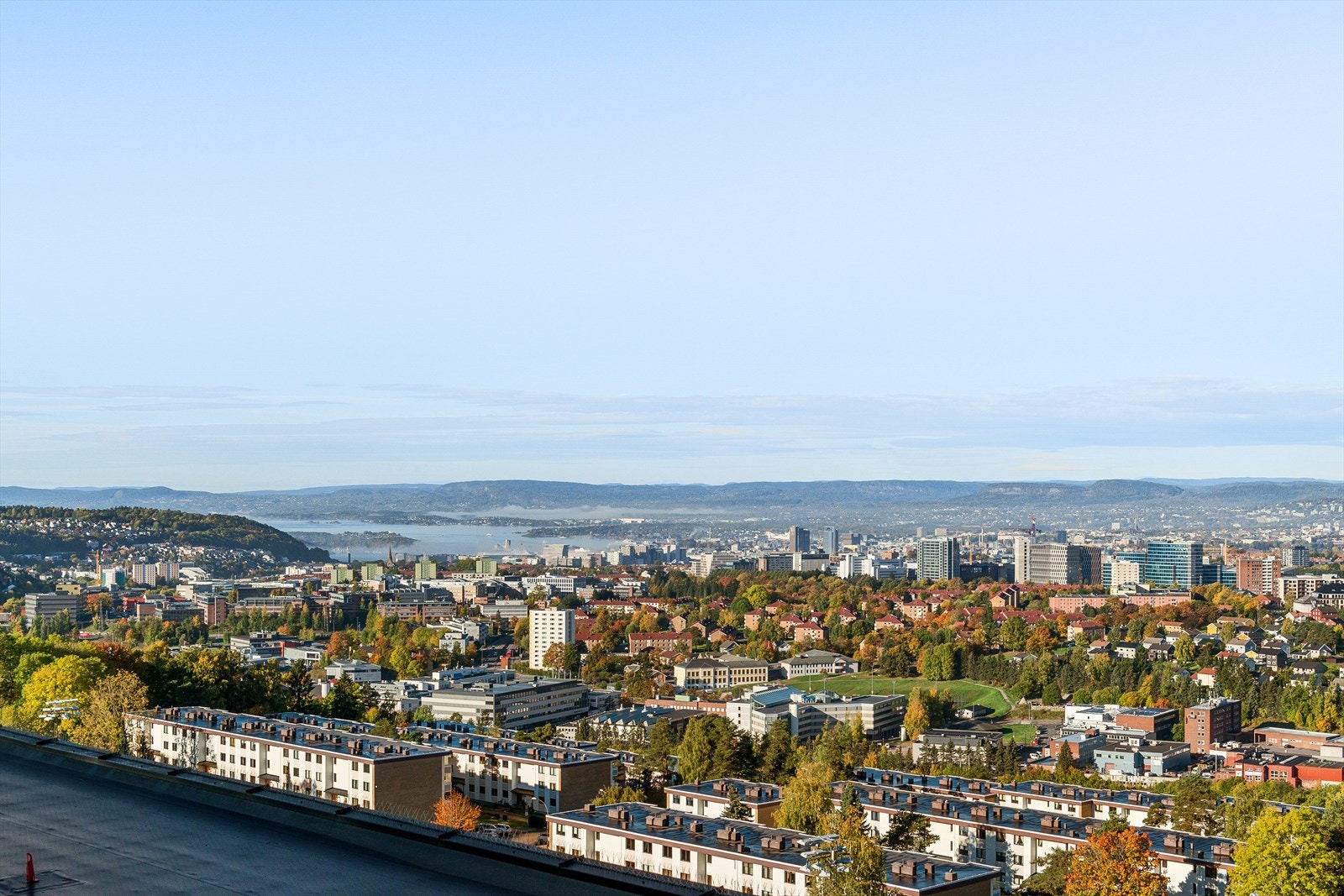 Her er det gode solforhold hele dagen og en nydelig utsikt! Galleribilde