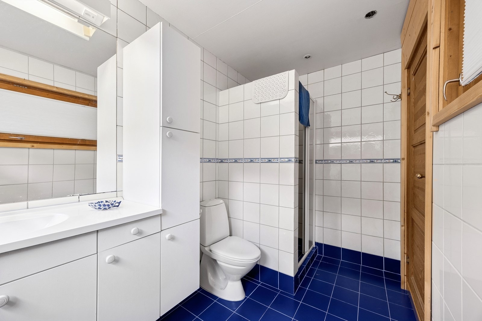 Baderom i underetasje. Galleribilde