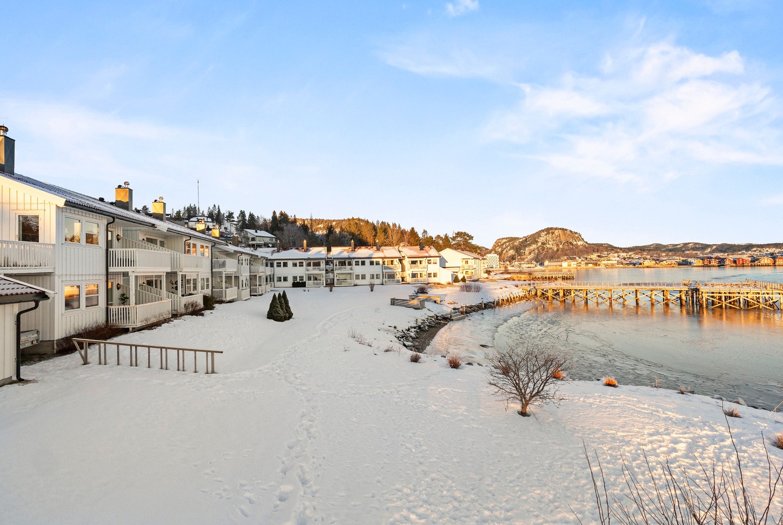 Leiligheten har bod i felles rekke på bakkeplan. Galleribilde