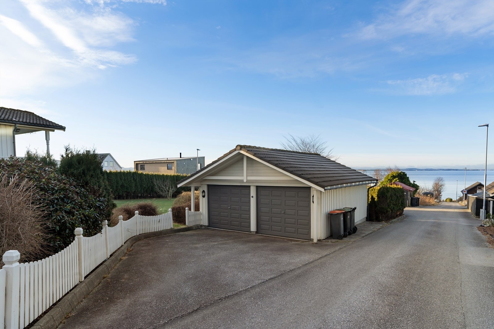 Parkering i dobbel garasje Galleribilde