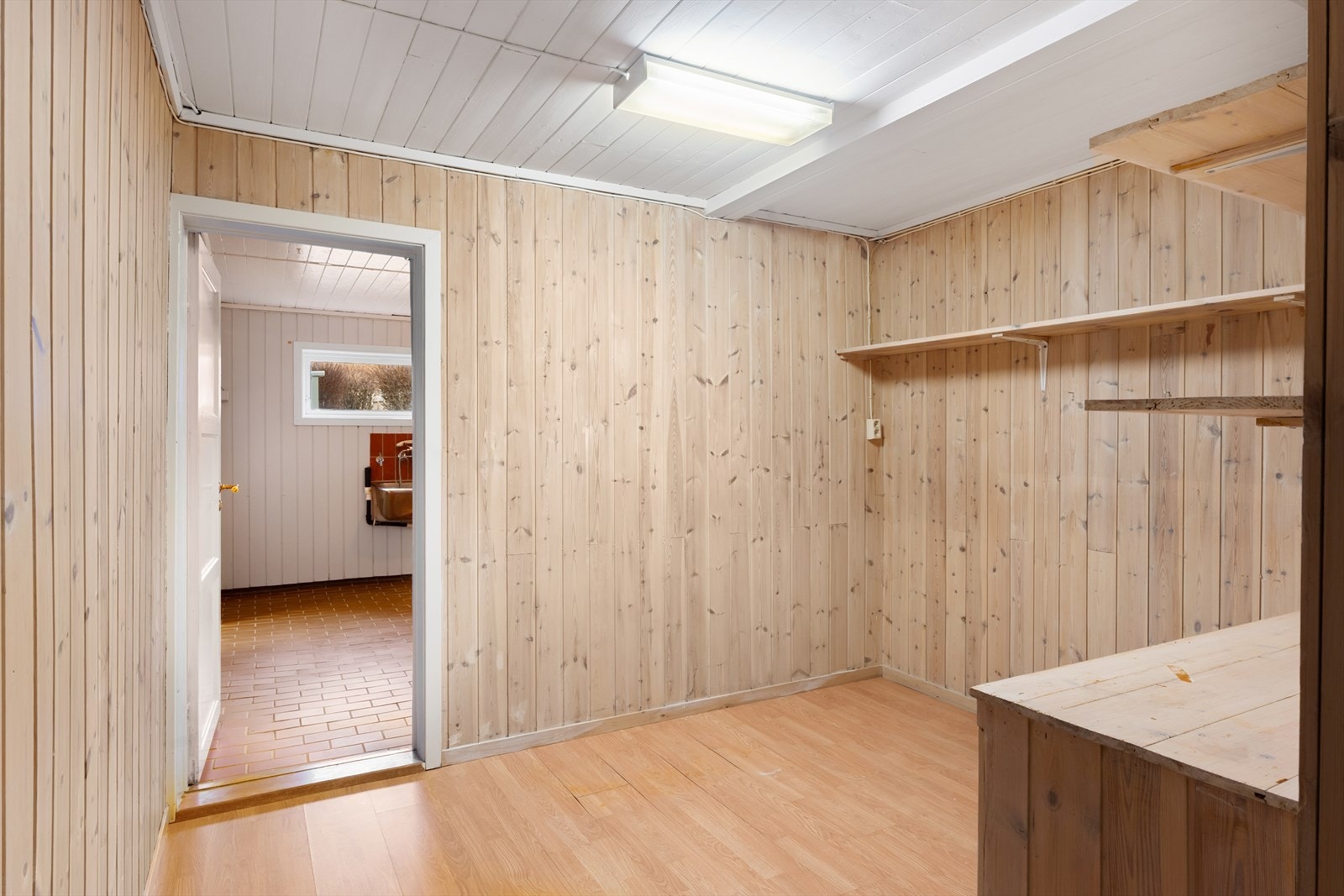 Underetasje - Gang / Bod Galleribilde