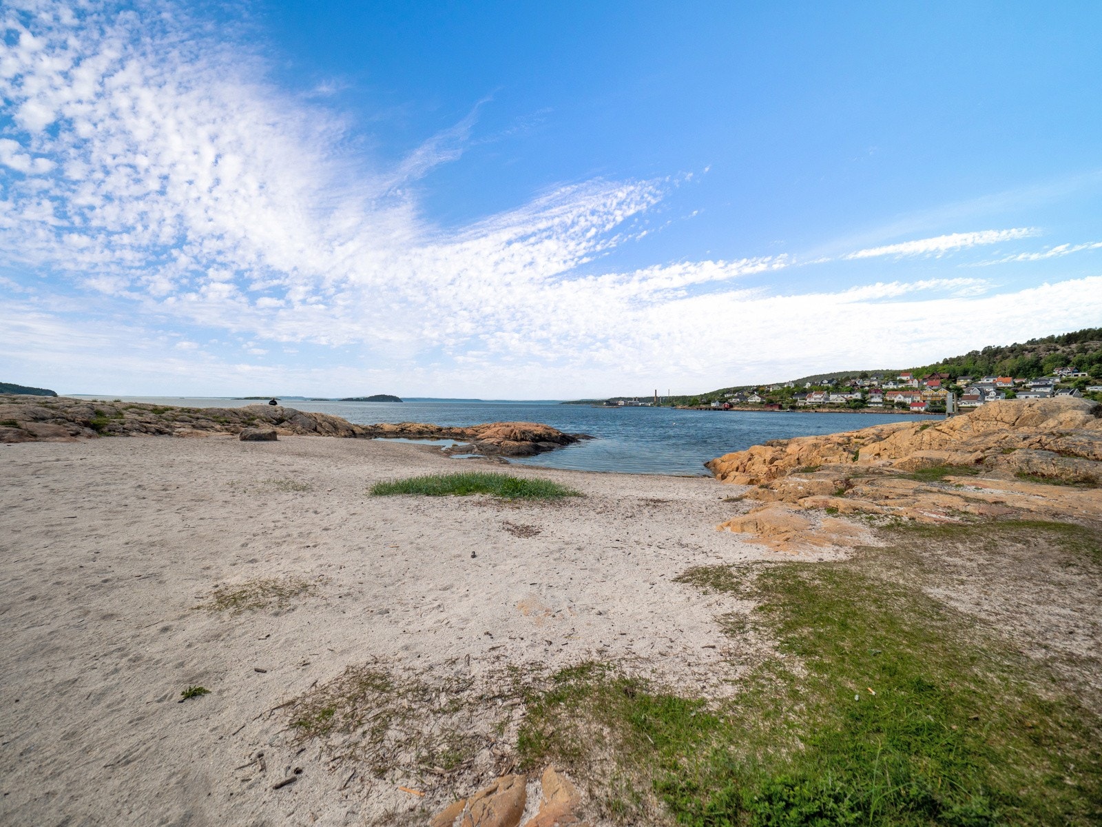 Flere fine badeplasser i nærområdet. Galleribilde