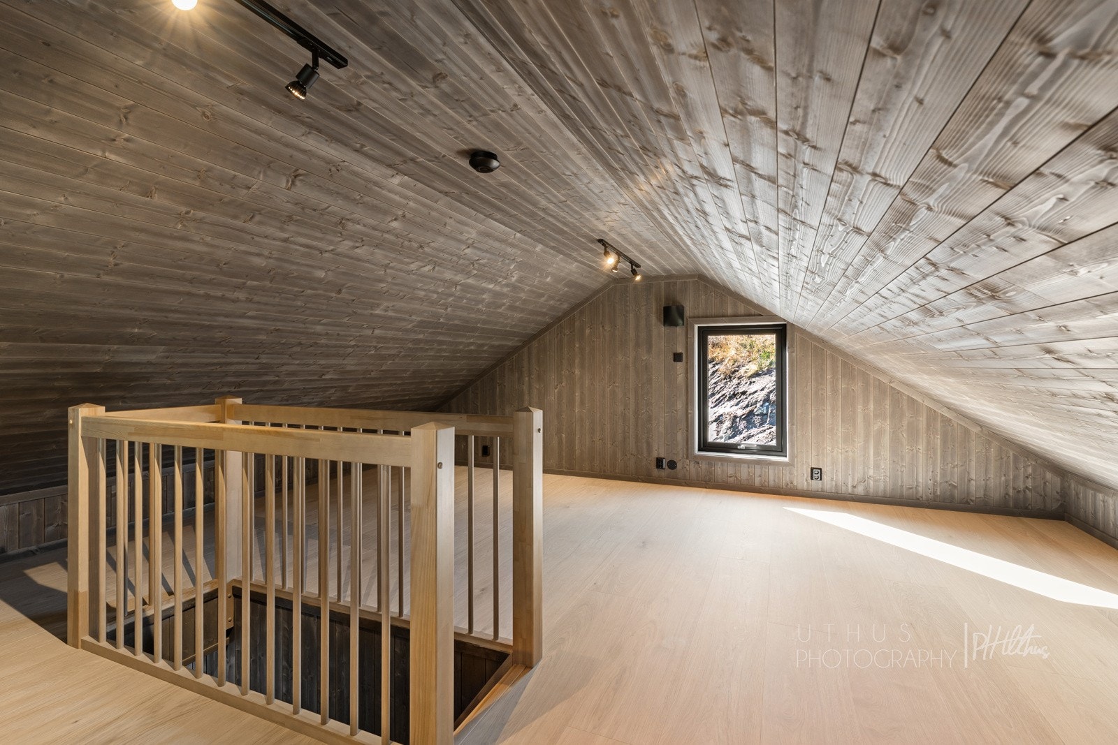 Hems med grunnflate på ca. 30 kvm - Perfekt som ekstra stue og soveplass Galleribilde