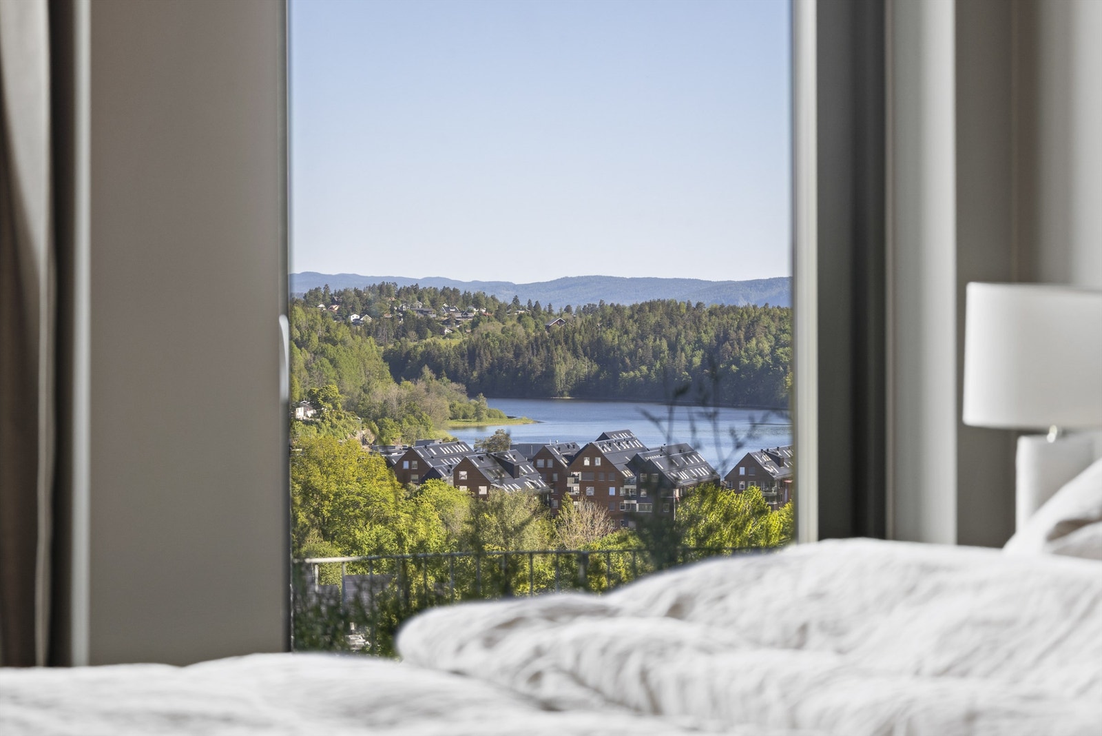 Flott utsikt fra soverommet! Galleribilde