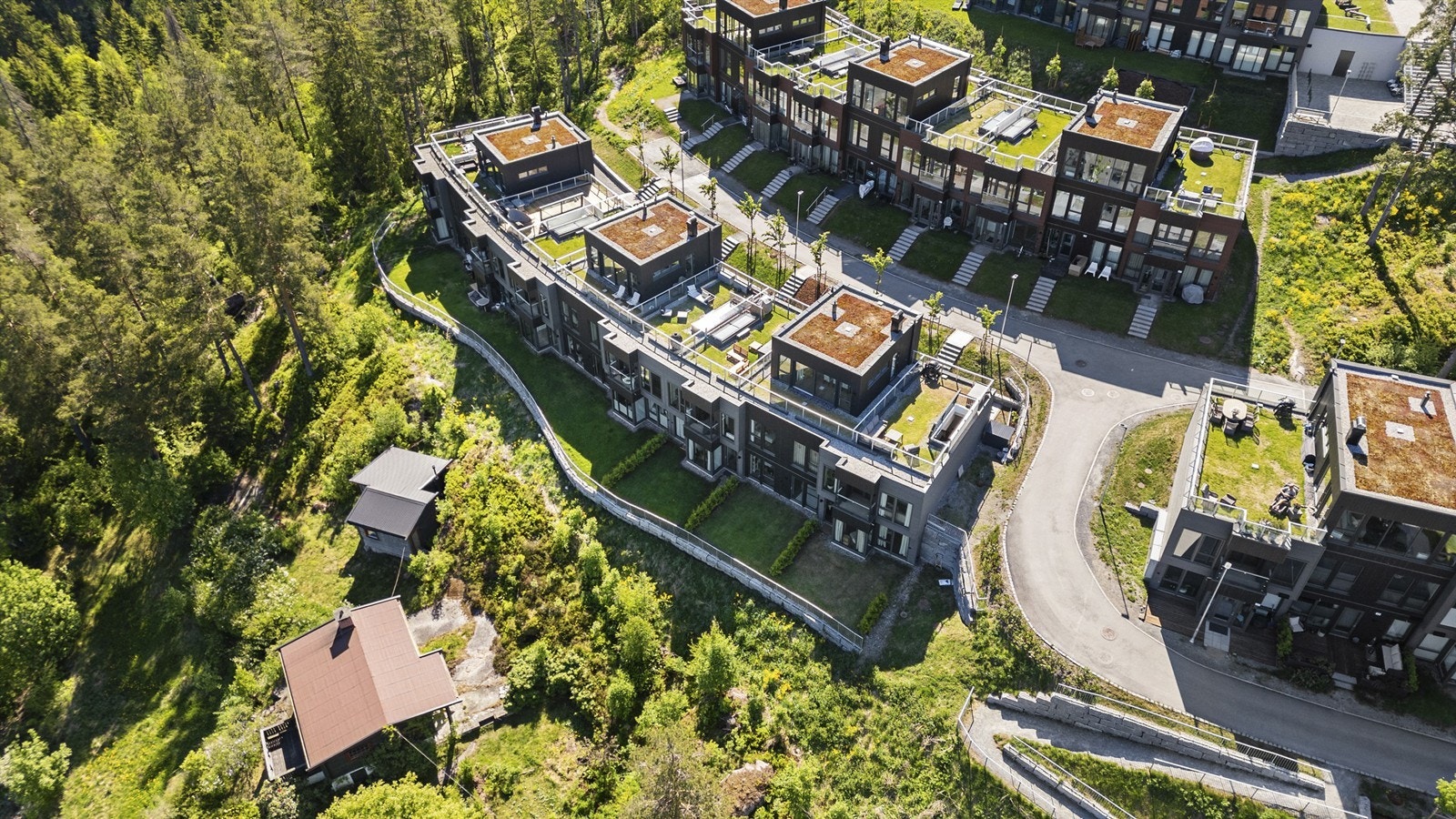 Prosjektet legger stor vekt på gode fellesområder med grønne uteplasser, lekeområder og sosiale møteplasser. Galleribilde