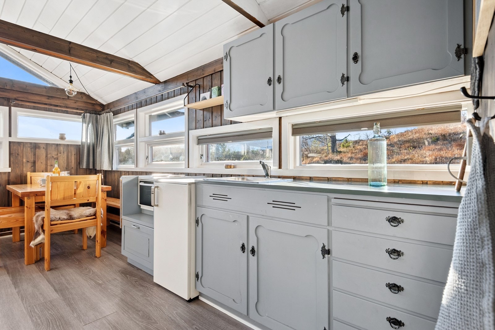 - Merk at hvitevarer på kjøkken medfølger handelen kostnadsfritt - Galleribilde