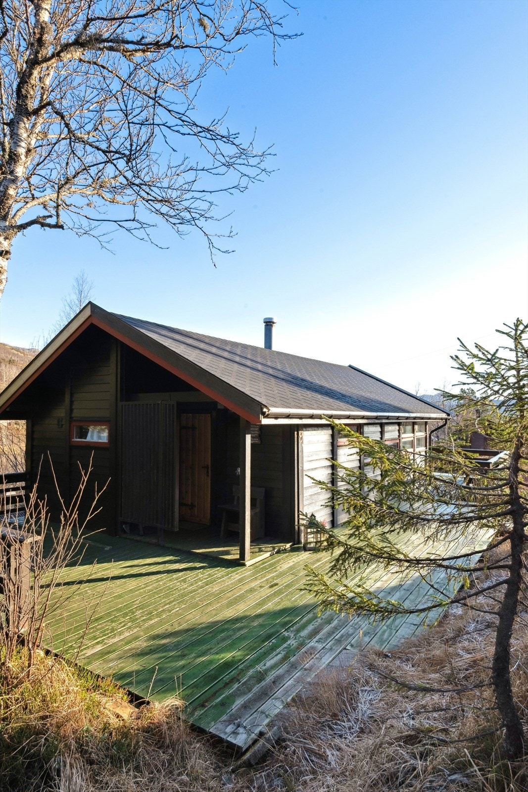 - Merk at du har en utvendig bod på 3m² - praktisk for ekstra oppbevaring - Galleribilde