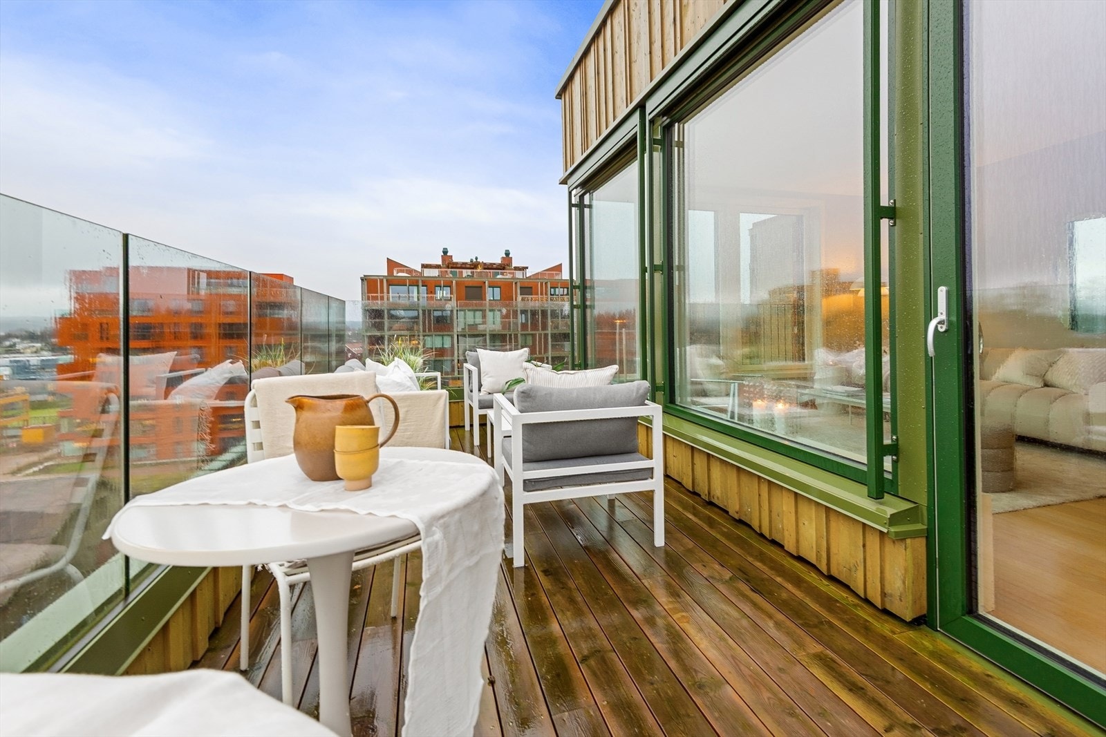 Nyt en bedre utsikt ut over sameiets grøntområder. Galleribilde