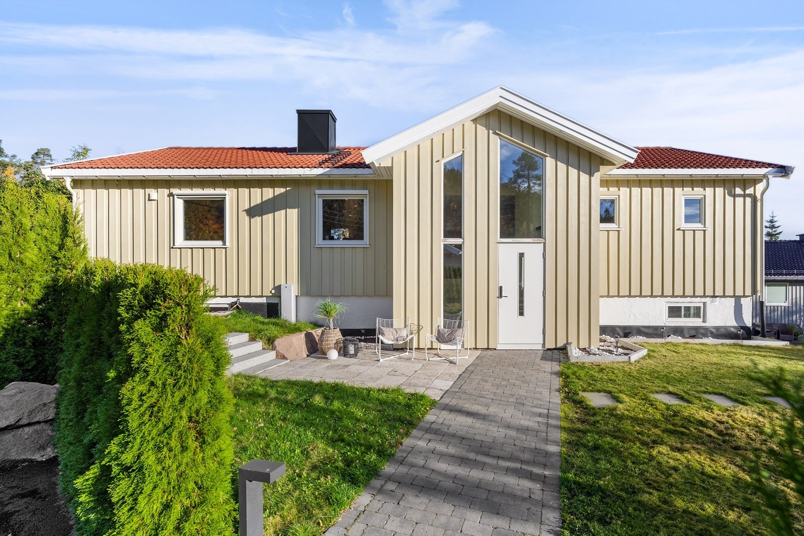 Boligen er gjennomgående oppgradert og presenterer en moderne og funksjonell standard. Galleribilde