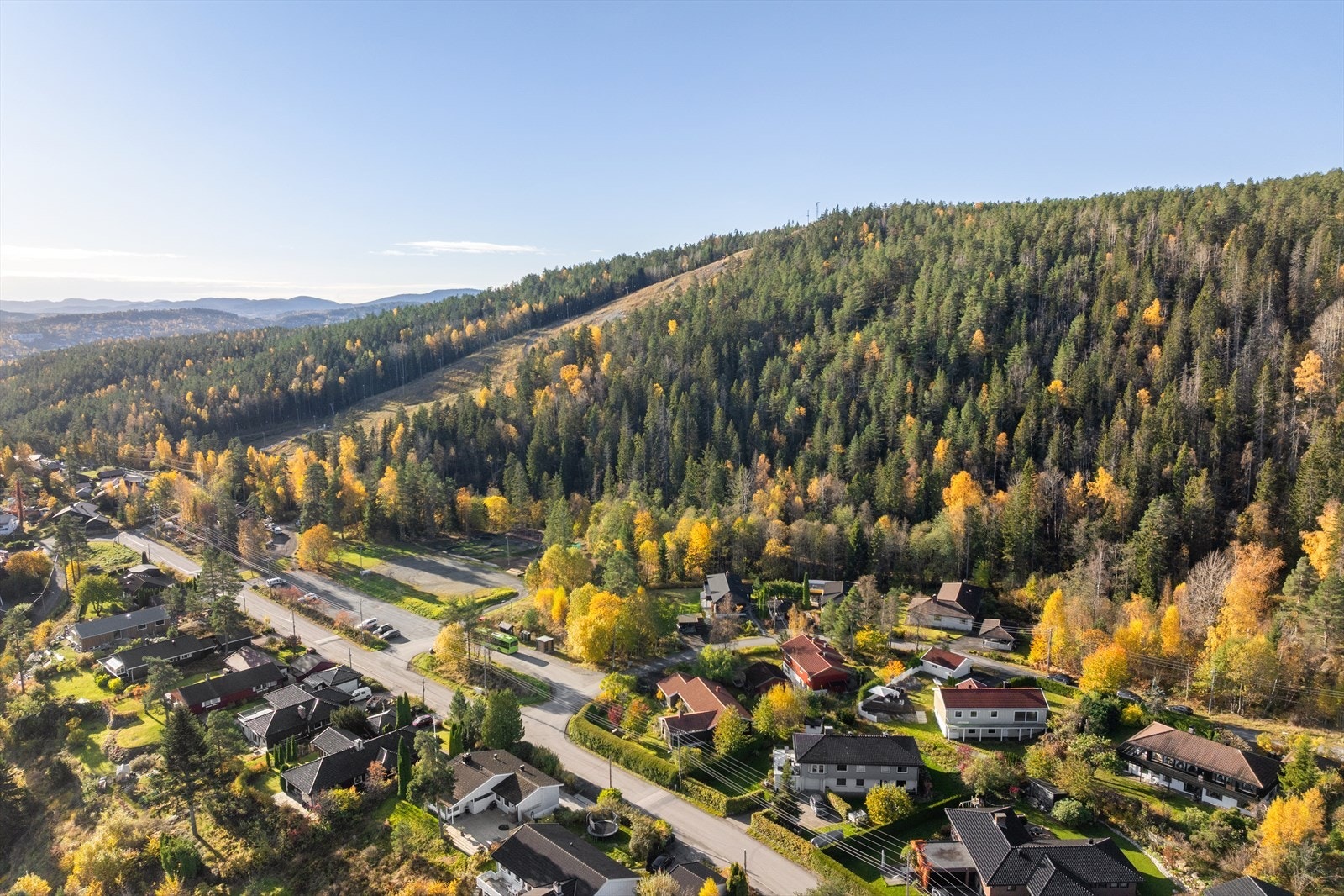 For den aktive familien byr området på et vell av muligheter, med blant annet Asker Skiklubb i nærheten. Galleribilde
