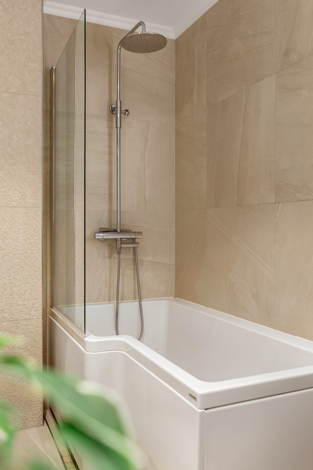 Her får du både badekar og regndusj Galleribilde