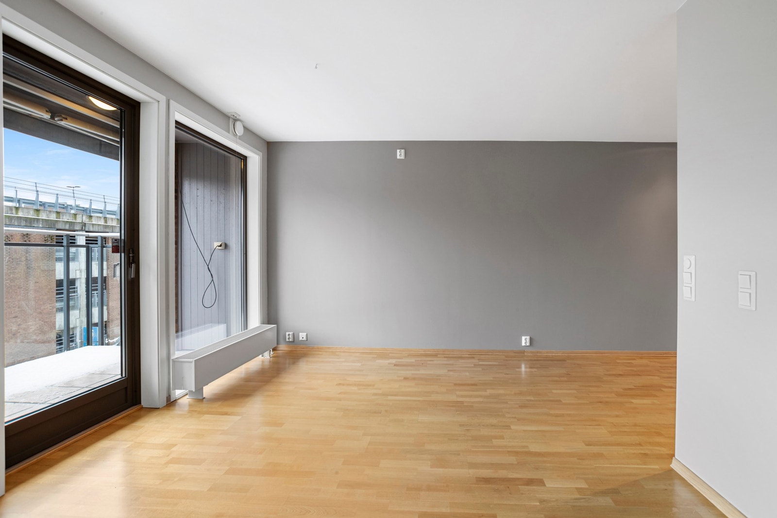 Fin plass til både spisegruppe og sofakrok Galleribilde