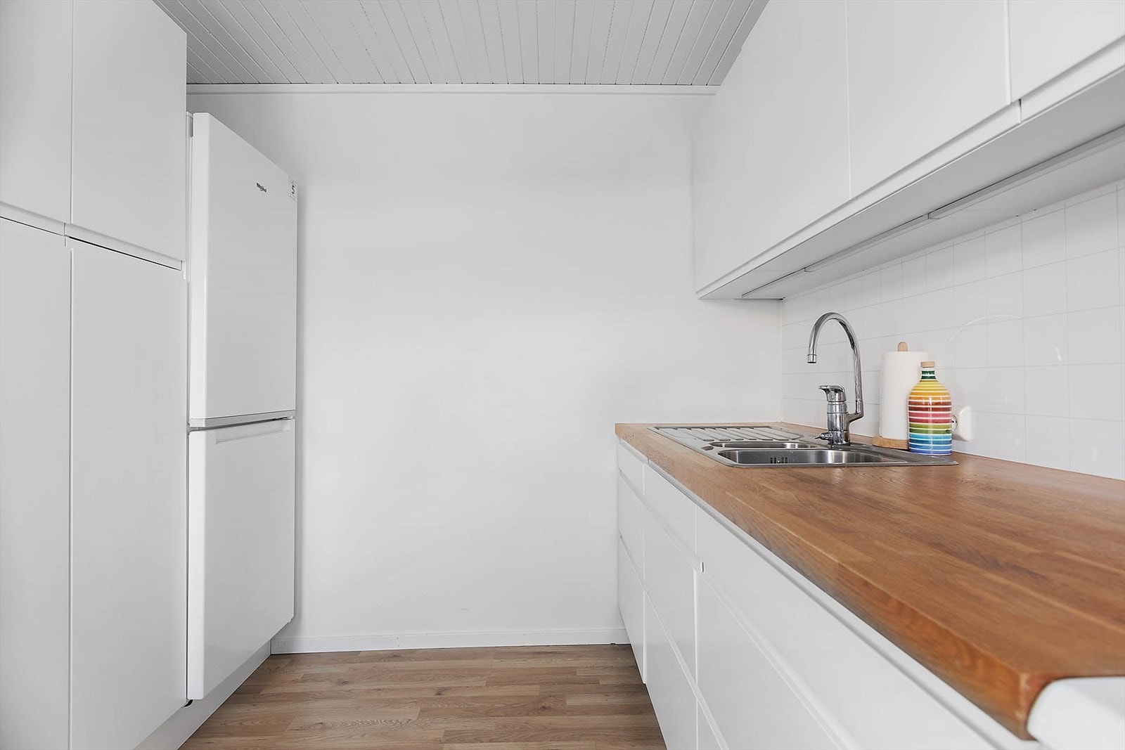 Hvitevarer på kjøkken følger med salget - Utleiedel Galleribilde