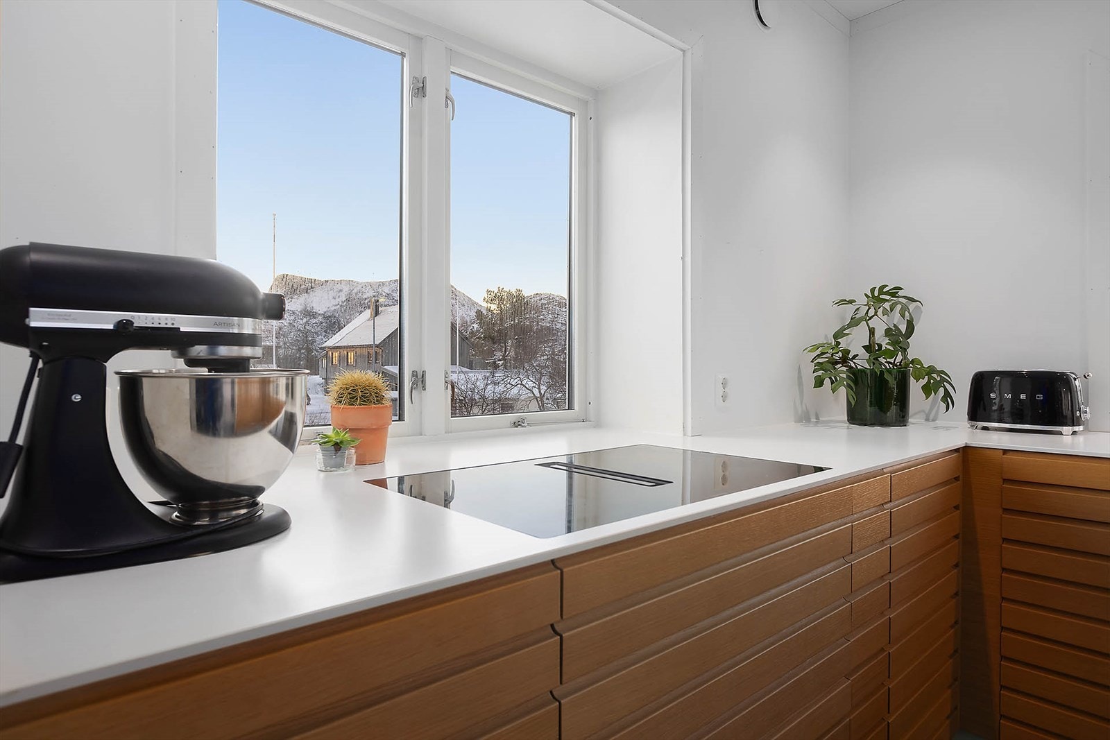 Praktisk avtrekk i platetopp Galleribilde