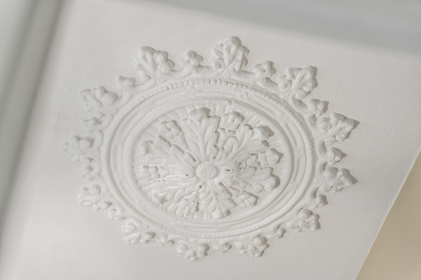 Klassiske detaljer går igjen og gir boligen et tidløst uttrykk. Galleribilde