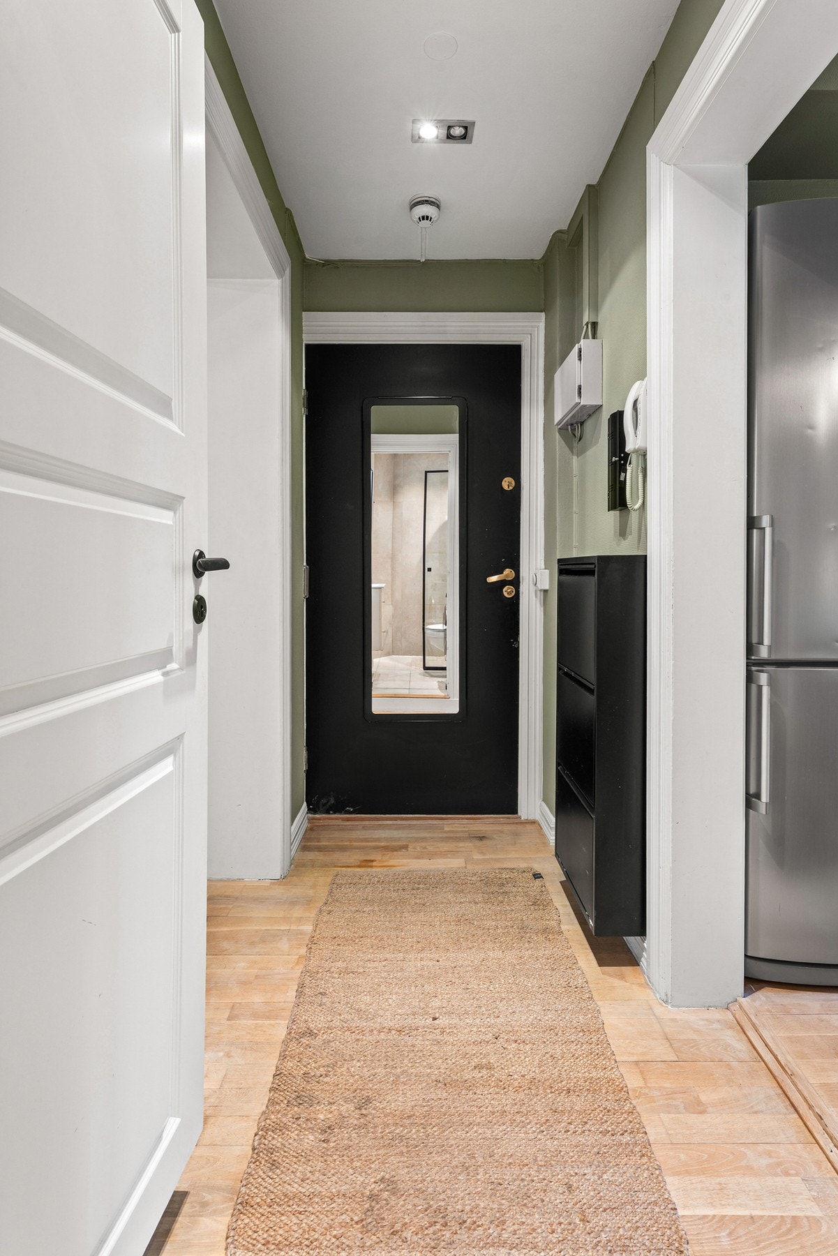 Velkommen inn, husk å meld deg på visning! Galleribilde